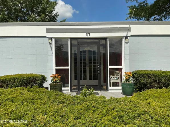 117 Pierce Rd, Jacksboro, TN 37757