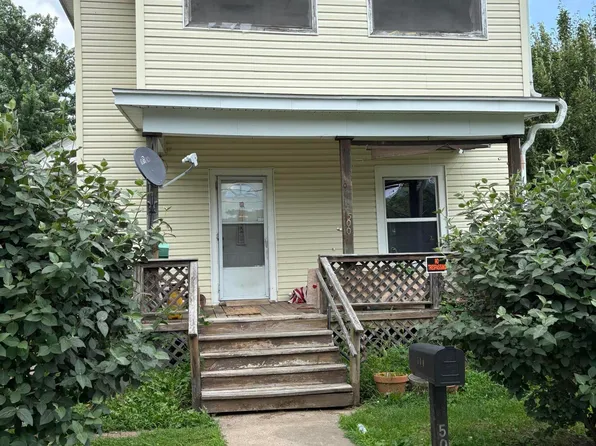 500 Leslie St, Carrollton, MO 64633