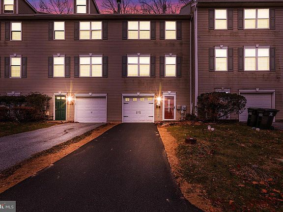 2nd image of 326 Andrew Cir