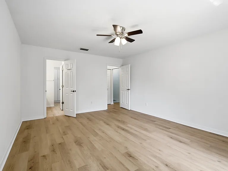 341 Shamrock Rd — Photo 9