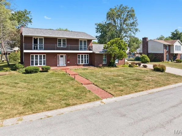 10 Ravenwood Cir, O Fallon, IL 62269