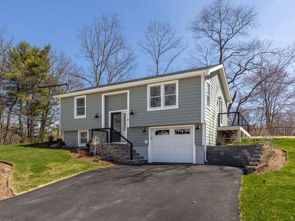 26 Oak Terrace, Kittery, ME 03904
