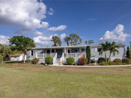 19440 Pony Ln, North Fort Myers, FL 33903