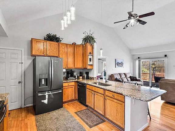 5th image of 262 Anna Highview Dr