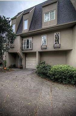 2nd image of 1467 Monroe Dr NE APT 13