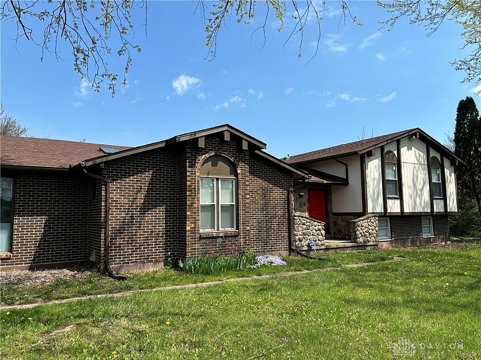 1st image of 6585 Hoover Ave