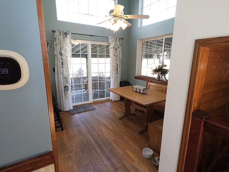 Breakfast nook off of the dining room