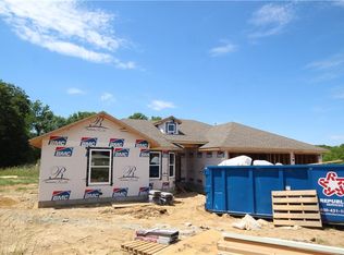 105 Kindley Ct, Gravette, AR 72736