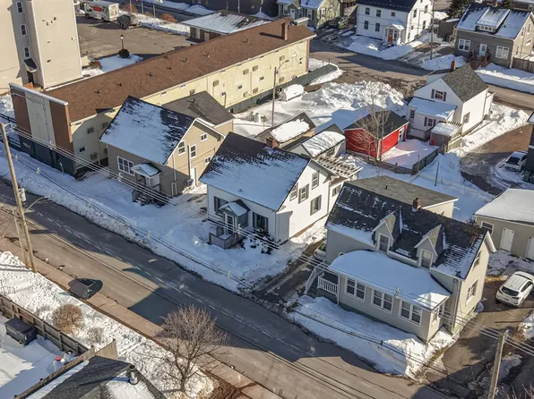 334 N Market St, Summerside, PE C1N 1L5