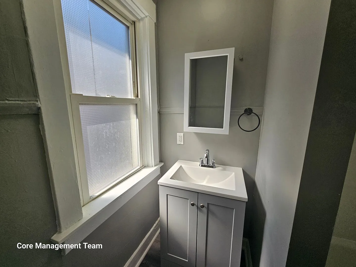 Updated 1 bedroom 1 bath apartment for rent! — Photo 3