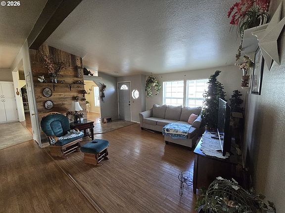 5th image of 1688 NE 3rd Pl