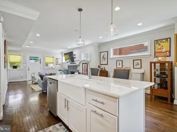 5910 4th St NW, Washington, DC 20011