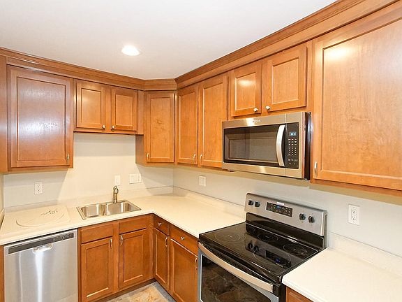 4th image of 125 Circular St APT 1