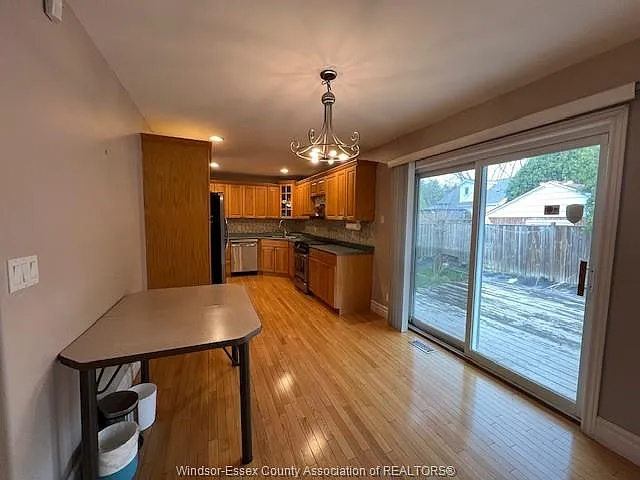 480 Bartlet Dr — Photo 6