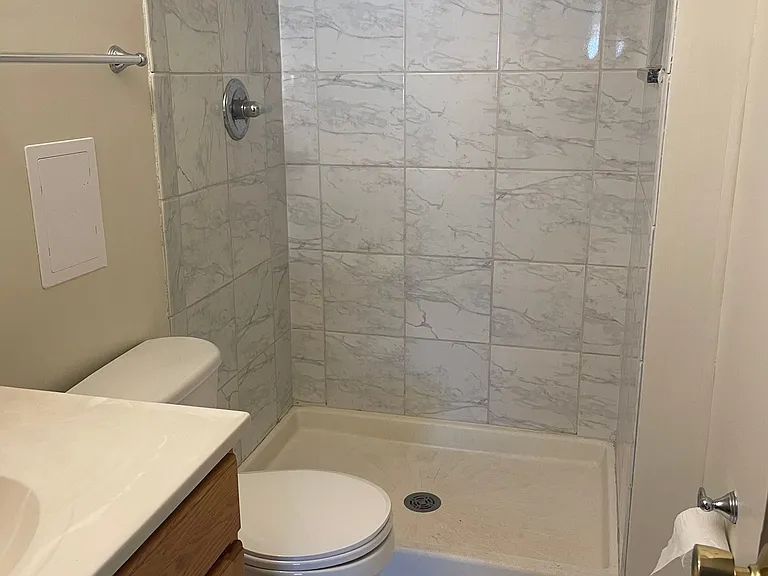 Pinecrest Apartments — Photo 11