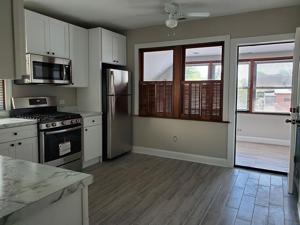 1st image of 5007 N Western Ave #3