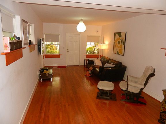 2nd image of 915 8th St APT 105