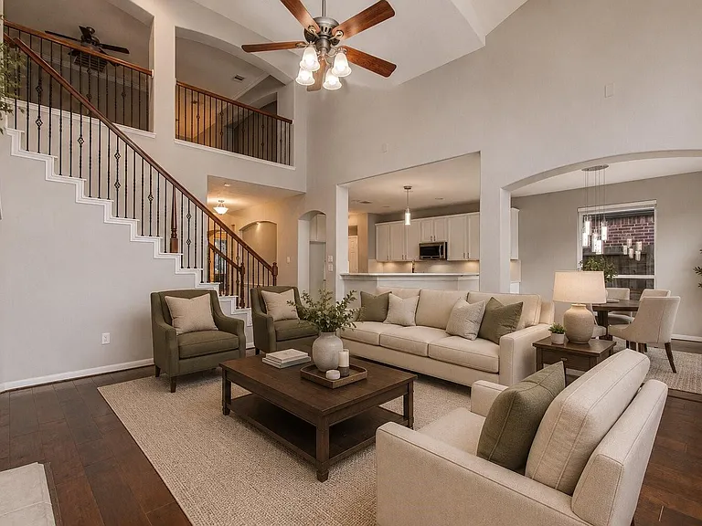 302 Trillium Dr — Photo 8