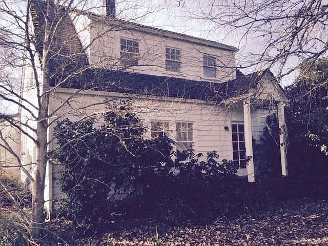 1st image of 5985 E Evans Cres