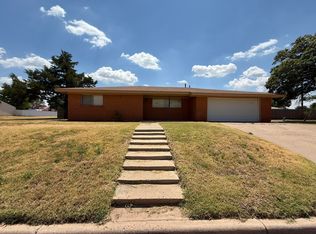 1705 Avenue H, Petersburg, TX 79250