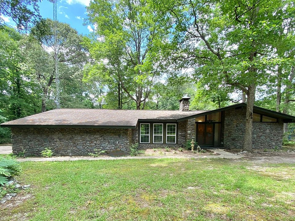 1st image of 132 Foster Dr