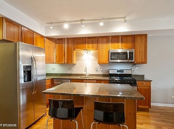 5th image of 1738 W Foster Ave APT 1F