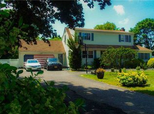 1336 Lakeland Ave, Bohemia, NY 11716