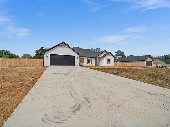 3rd image of 19324 Cedarpark Pl
