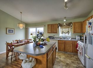 1237 Southhill Dr NW, Sparta, MI 49345