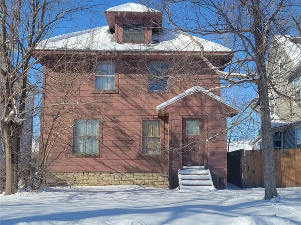 1620 2nd Ave SE, Cedar Rapids, IA 52403