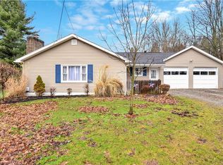 7633 Brinker St SW, Navarre, OH 44662