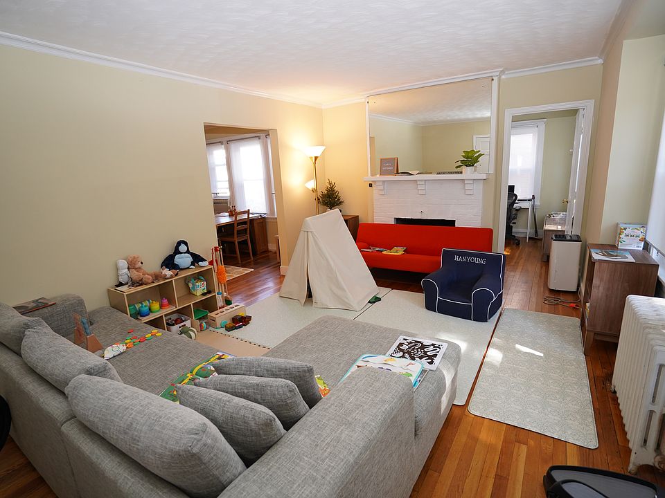 1st image of 108 Lawton St #1