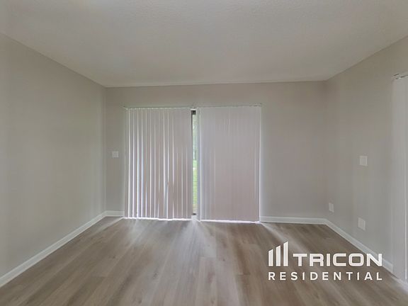 5th image of 1519 Carter Oaks Dr