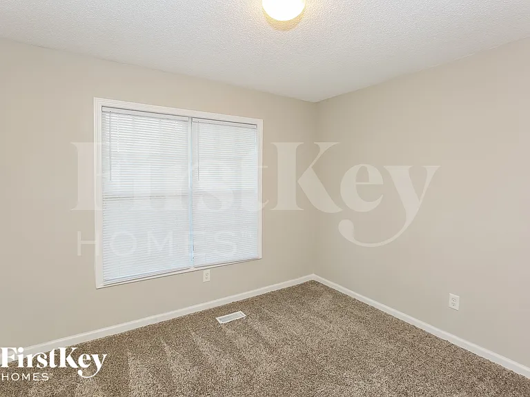 268 Southaven Ct — Photo 12