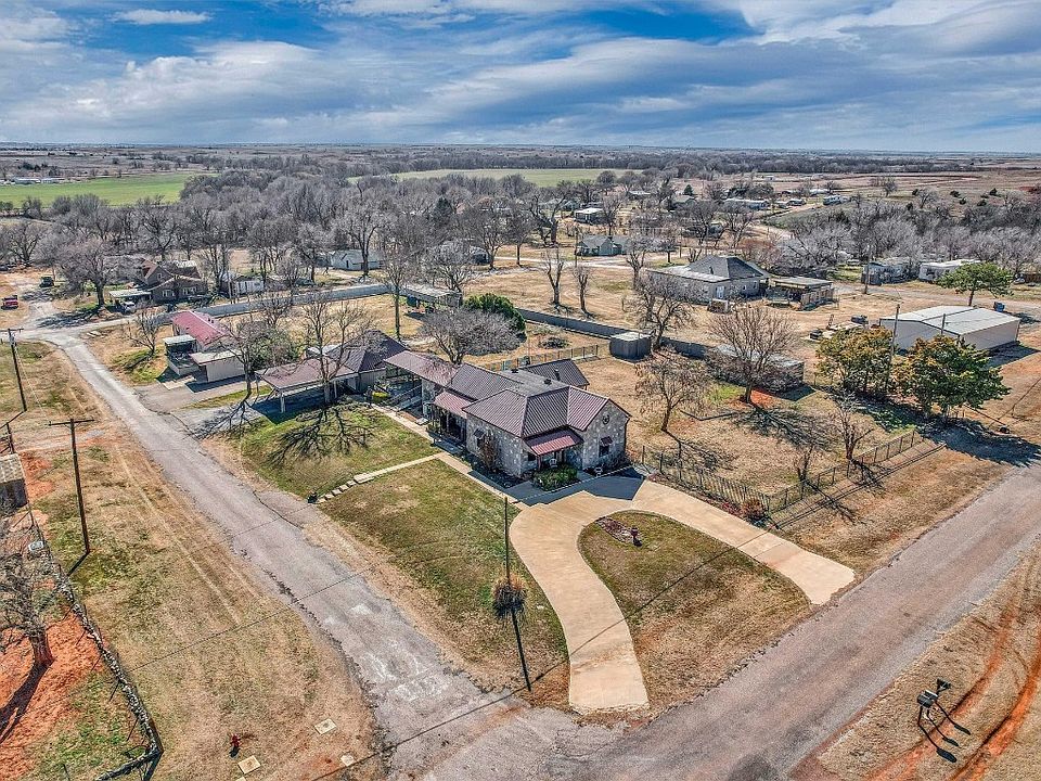403 Washington St, Foss, OK 73647 Zillow