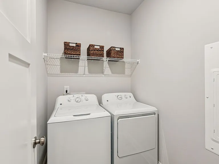 Hathaway at Lake Norman Apartments — Photo 16