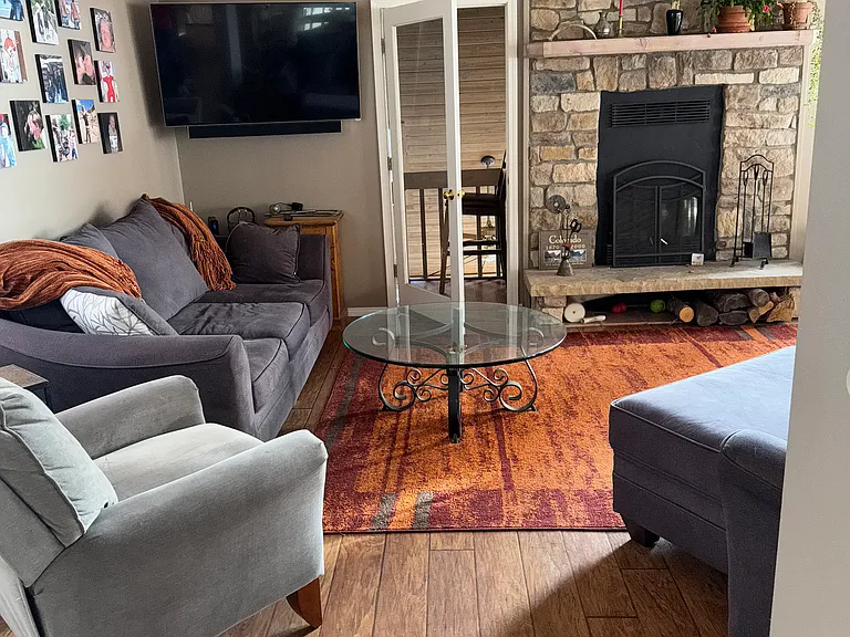 1256 Forest Hills Dr — Photo 4