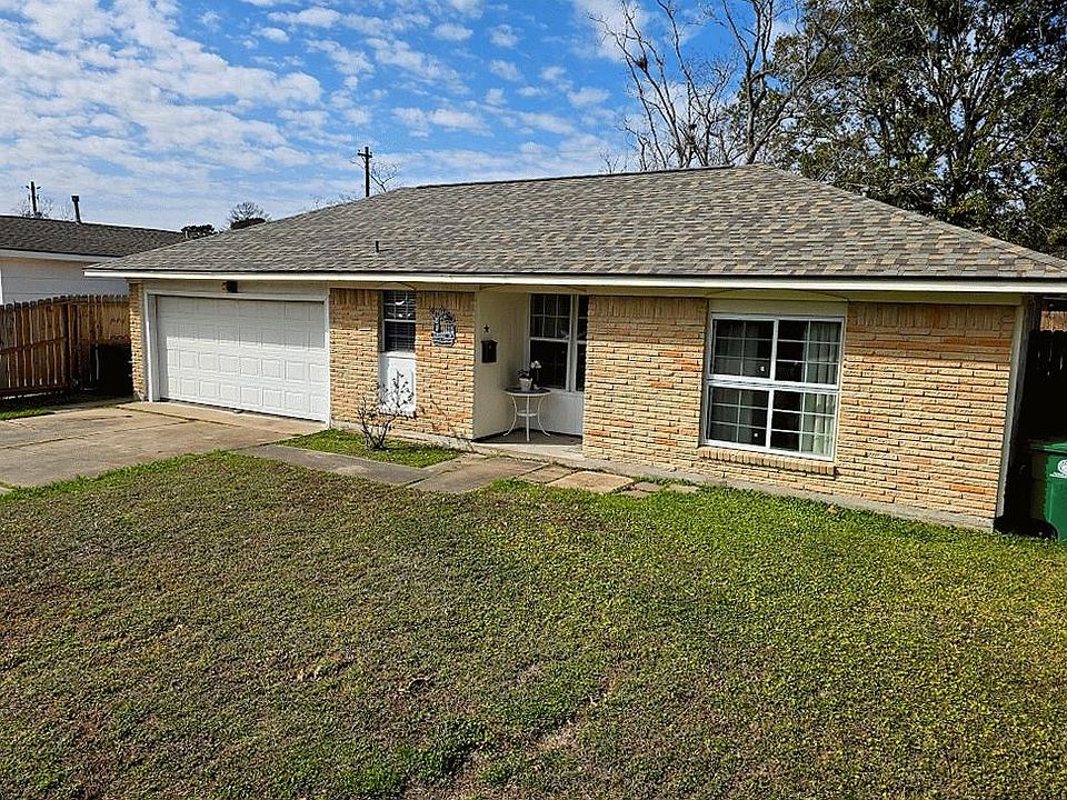 1st image of 10315 Carthage Dr