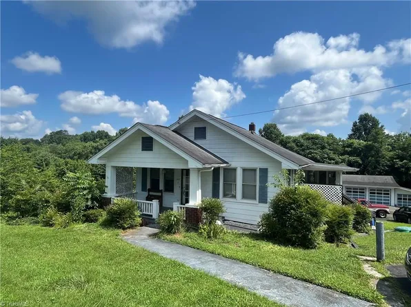 1513 Pittman St, Mount Airy, NC 27030