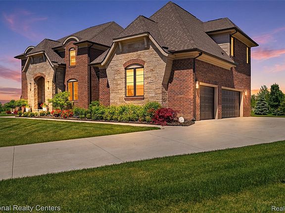 3rd image of 3142 Holburn Ct