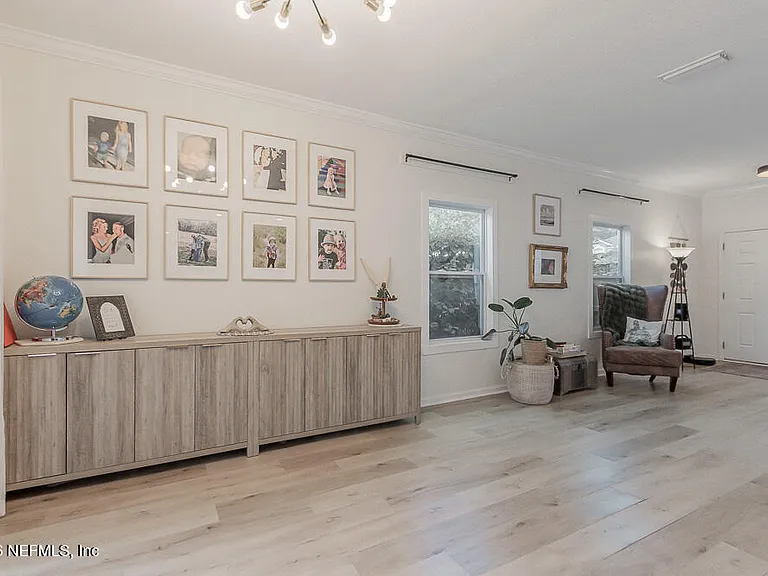 1432 Greyfield Dr — Photo 10