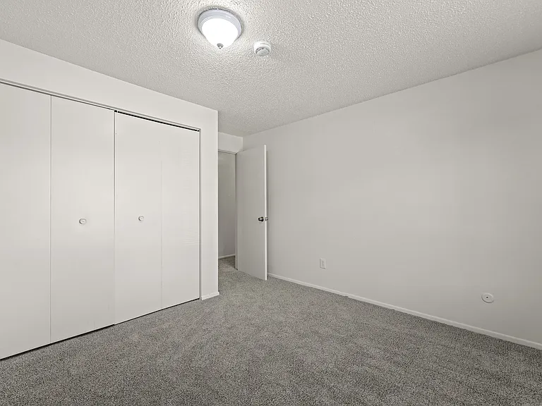 18 Ash Ct — Photo 35