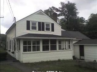 47 Cottage St, New Hartford, CT 06057