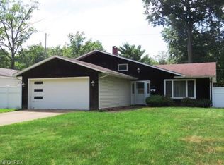 260 Sunset Rd, Avon Lake, OH 44012