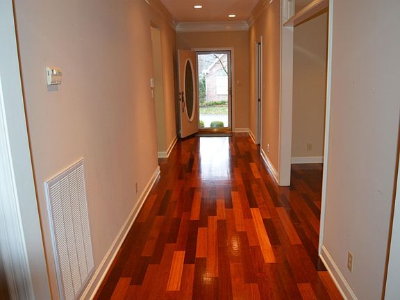 2nd image of 30 Abby Lynn Cir