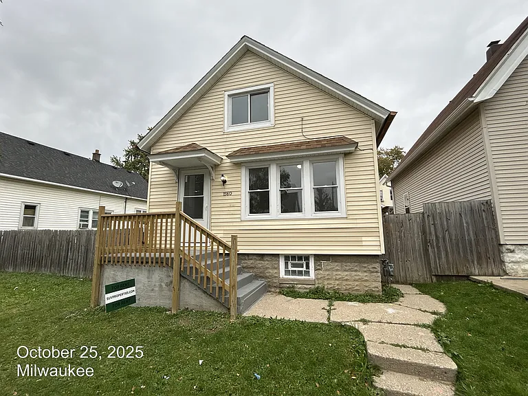 1560 S 26th St — Photo 1