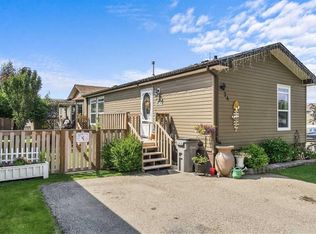 34 S Gunderson Dr, Whitecourt, AB T7S0C5