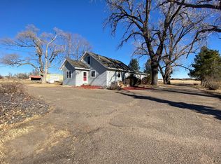 572 S King Rd, Sutherland, NE 69165