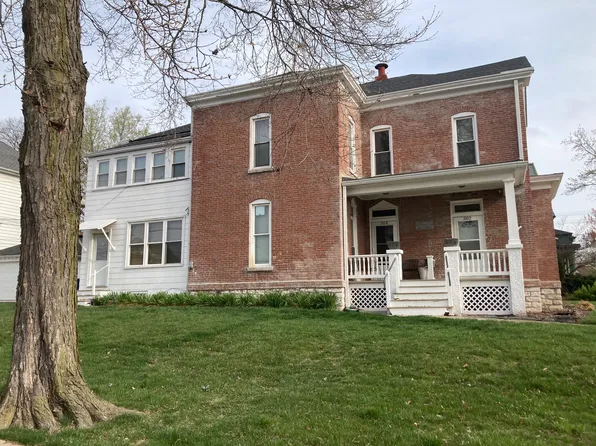 502 Henry St, Alton, IL 62002