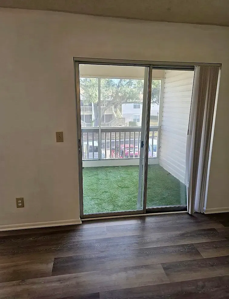 1 bed, 630 sqft, $1,295 — Photo 2